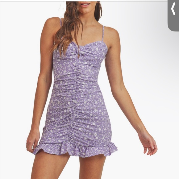 Lush Sweetheart Floral Print
Ruched Ruffle Hem Dress large Lg L - Picture 1 of 1